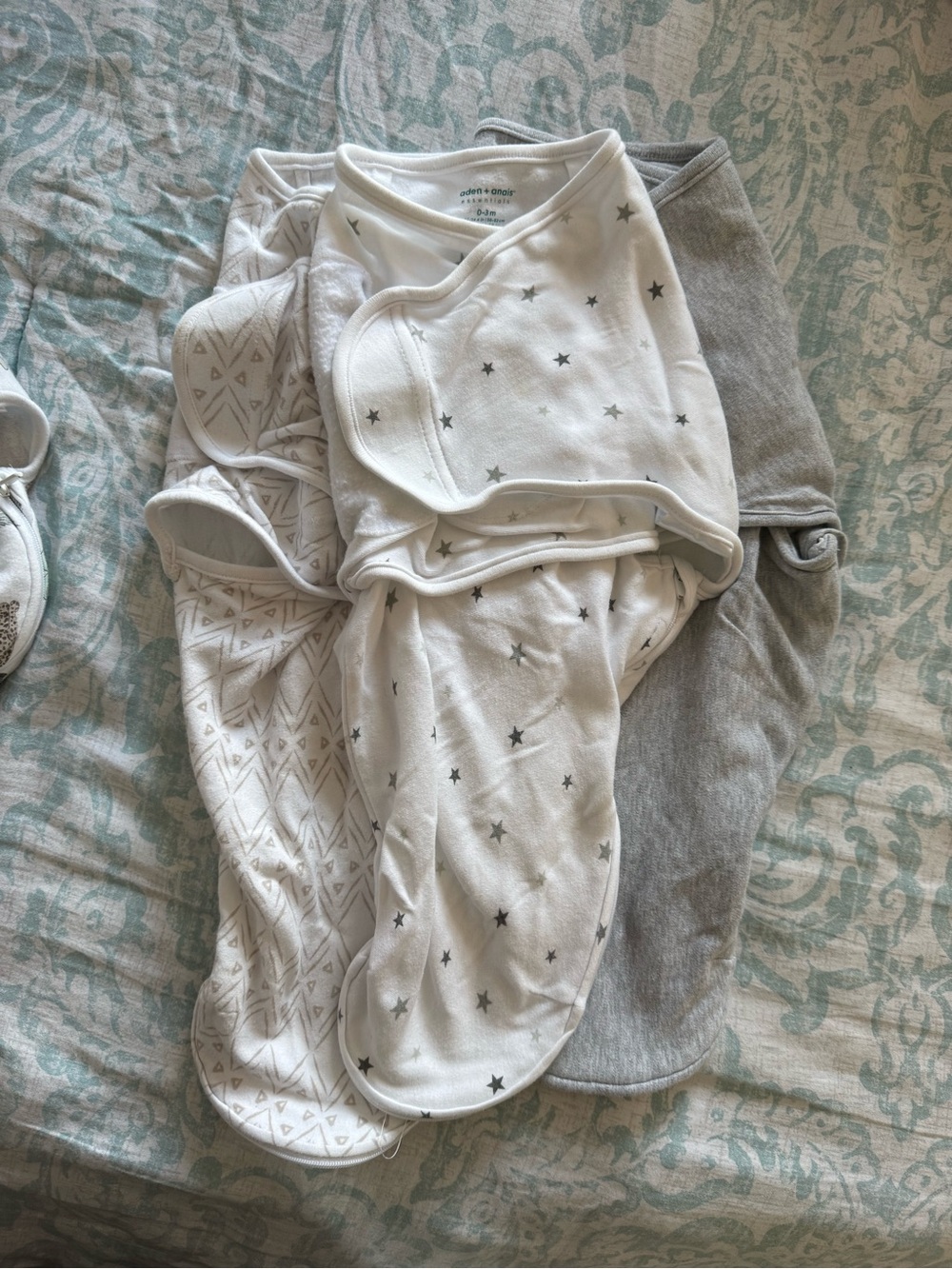 aden + anais White & Gray Star and Solid Sleep Sack Set 0-3 months